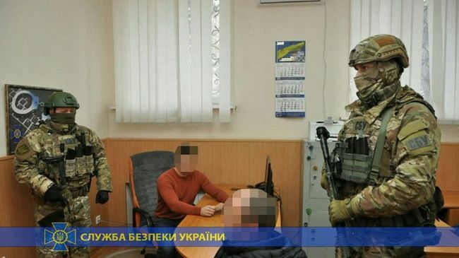 СБУ затримала інтернет-провокатора, який, за завданням спецслужб РФ, закликав до терактів у День Гідності та Свободи (ВІДЕО)