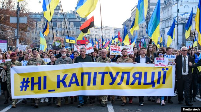 Причина історичних поразок України — неадекватна поведінка її населення