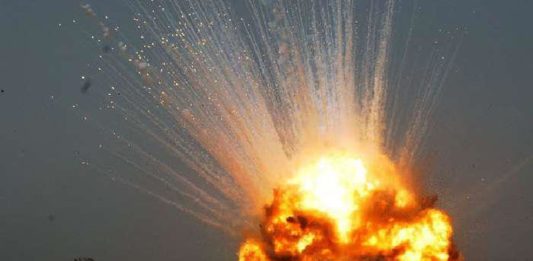 Окупанти створюють фейки про «обстріли ЗСУ» після вибухів на власних складах боєприпасів