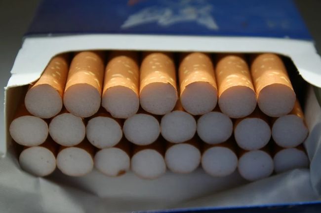 Через ініціативи влади кожна пачка сигарет з нового року може подорожчати на 14 грн - розслідування Прямого