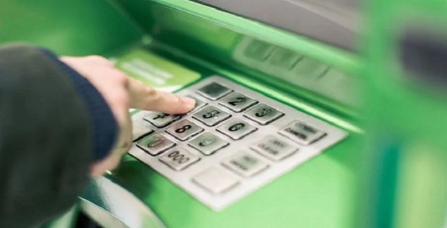 На Львівщині викрили співробітників банку, які обікрали клієнтів на 1,5 млн грн