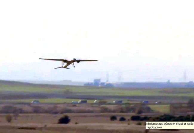 Турецький безпілотник Akinci оснащений українськими двигунами здійснив перший політ (ВІДЕО)