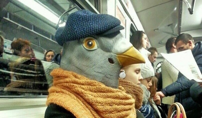В метро сетью ловили необычного пассажира