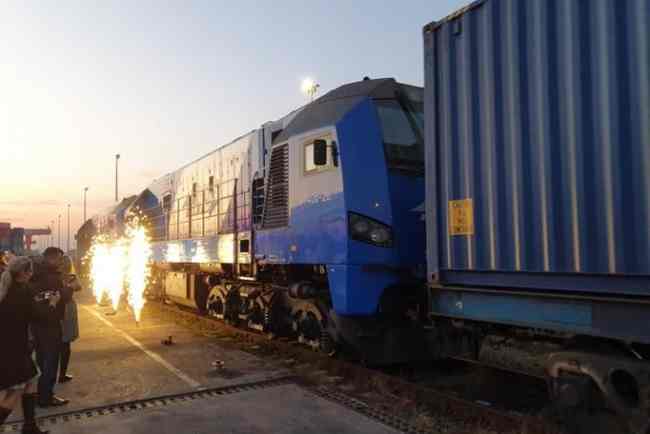 Через Україну вперше пройшов контейнерний поїзд Китай-ЄС