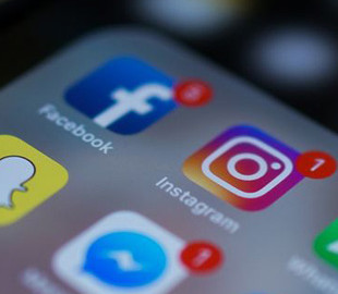 Facebook и Instagram удаляют посты в поддержку генерала Сулеймани