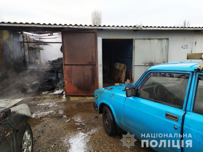 Полиция установила причину возгорания в гаражном кооперативе на Салтовке (ФОТО)