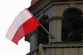 Польщу обурили заяви представника Єврокомісії щодо верховенства права