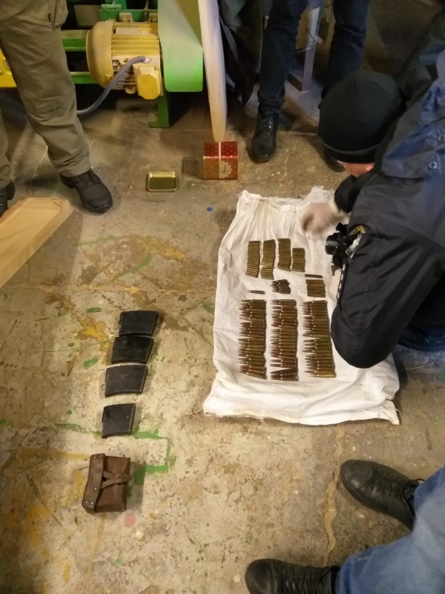 У прикордонні Одещини правоохоронці виявили зброю та боєприпаси