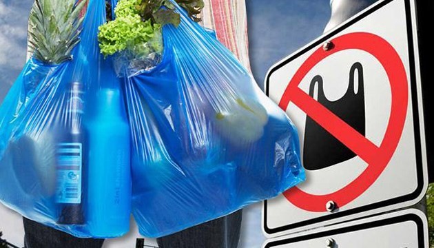 Министр Оржель призвал народных депутатов ускорить запрет пластиковых пакетов