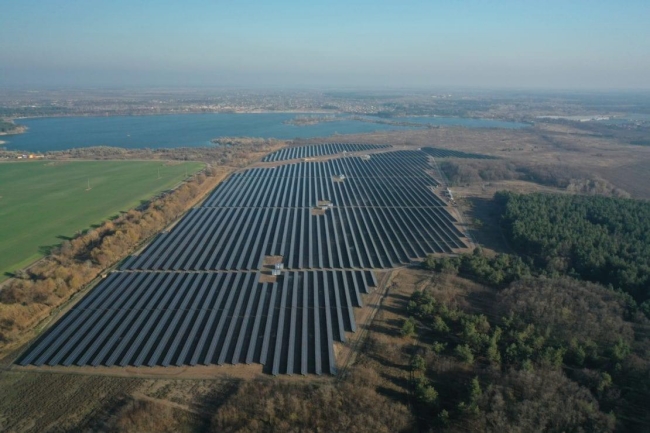 На Січеславщині відкрили гігантську сонячну електростанцію
