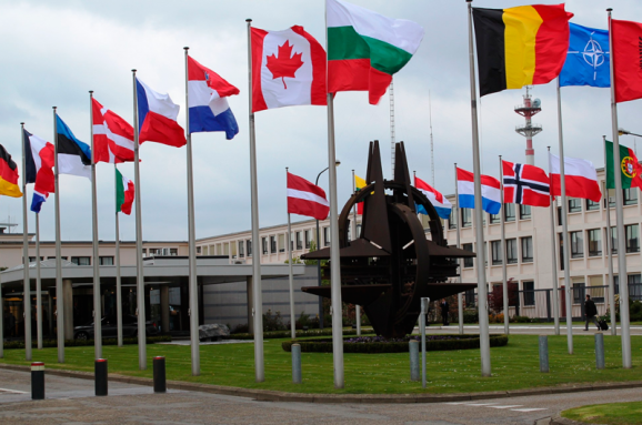 Лише 5 з 16 держав-членів НАТО готові захищати союзників у разі російської агресії, - опитування