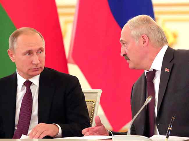 РФ намекает на присоединение Беларуси в обмен на единые цены на энергоносители, - Лукашенко