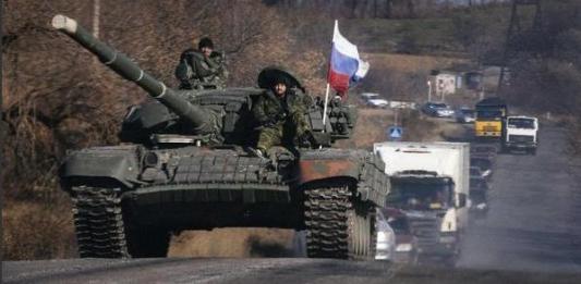 РФ прислала в Иловайск большое количество военных: что известно