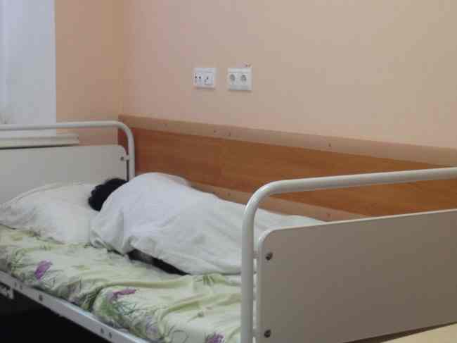 Сокращения инфекционных больниц: в Украине будет острая нехватка коек в стационарах – врач