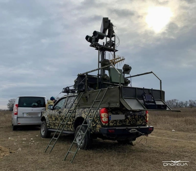 Українська компанія показала випробування комплексу полювання на ворожі безпілотники