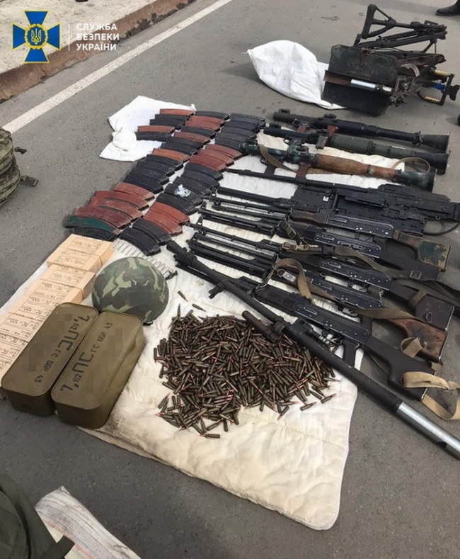 На Луганщині СБУ попередила нелегальне вивезення гранатометів та крупнокаліберних кулеметів з району проведення ООС
