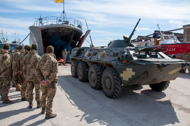 Майбутні офіцери морської піхоти провели заняття з морської десантної підготовки на СДК «Юрій Олефіренко»