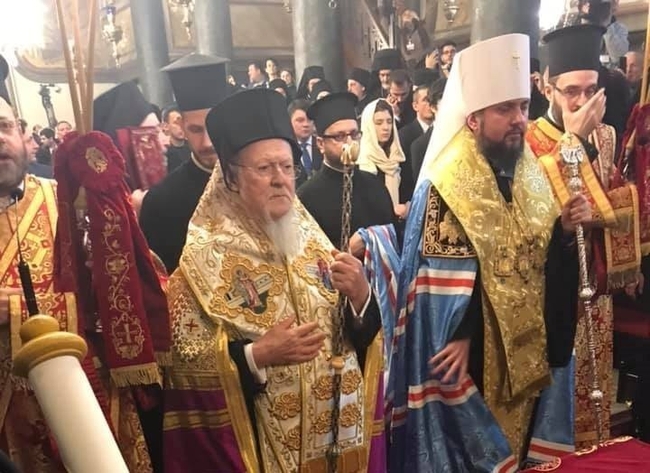 Вселенский патриарх поручил церквям прекратить службы до конца марта