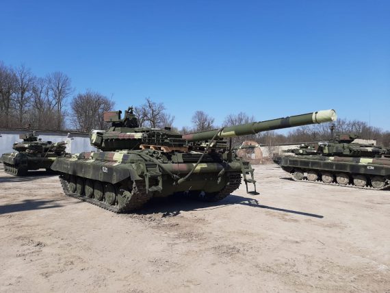 Львівський бронетанковий завод передав чергову партію танків на передову