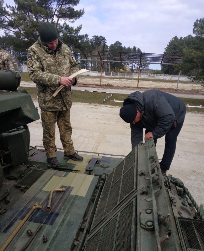 Тривають випробування модернізованого дослідного зразка танку Т-72