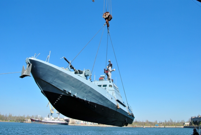 Миколаївський суднобудівний завод спустив на воду катери “Вишгород” та “Нікополь” (ФОТО)