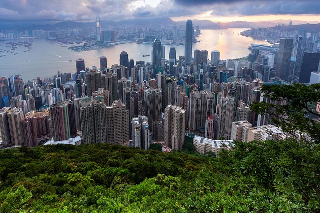 «Под шумок» эпидемии Китай уничтожил автономию Гонконга