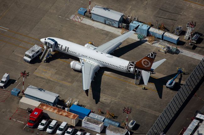 Boeing возобновляет производство проблемного лайнера 737 Max