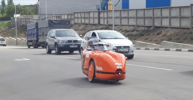 В Украине энтузиаст самостоятельно создал электромобиль