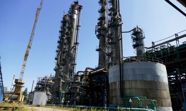 Бойовики знищують хімічний завод “Стирол”