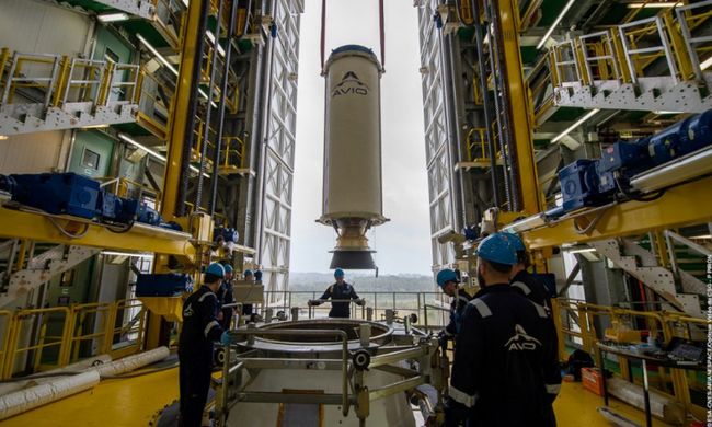 Відновилися роботи з пуску ракети класу Vega з українським двигуном (ФОТО)