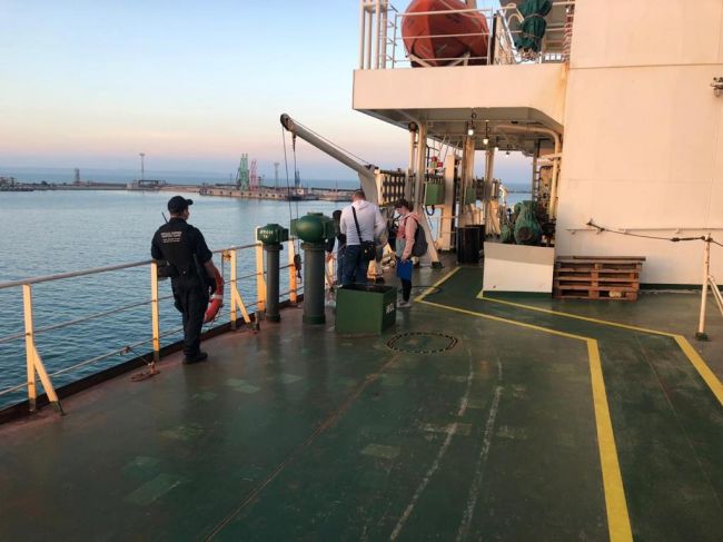 Капітана судна оштрафували за забруднення Чорного моря