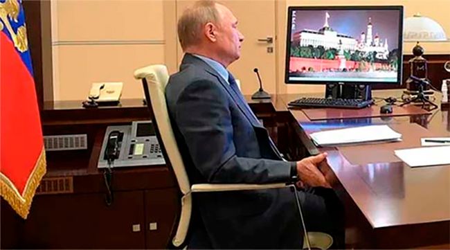 Путин отказался выходить из бункера