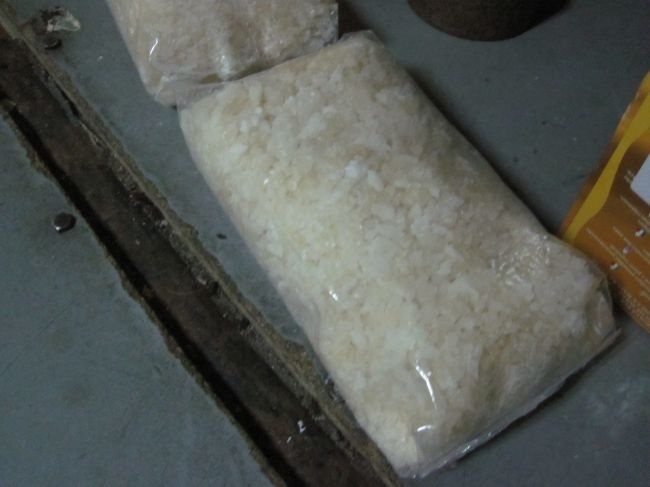 У пункті пропуску на Сумщині правоохоронці виявили 4 кг кокаїну, який намагалися доправити з України до РФ