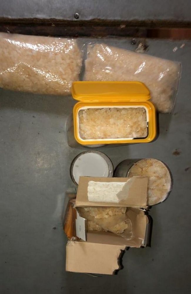 У пункті пропуску на Сумщині правоохоронці виявили 4 кг кокаїну, який намагалися доправити з України до РФ