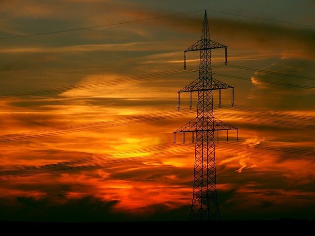 НКРЭКУ услышала промышленность: повышение тарифов на электроэнергию отложено