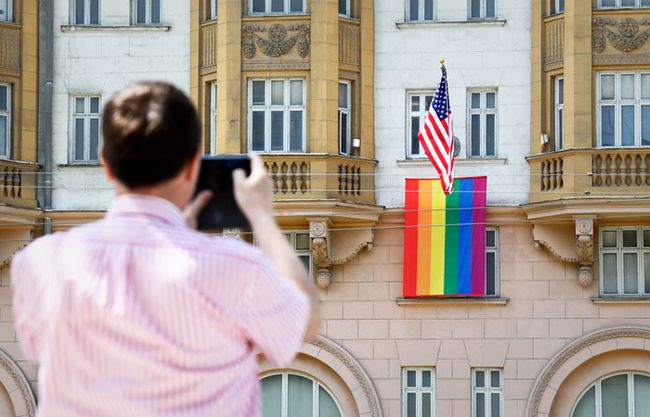 Путину пожаловались на мороженое «Радуга» из-за ЛГБТ-пропаганды