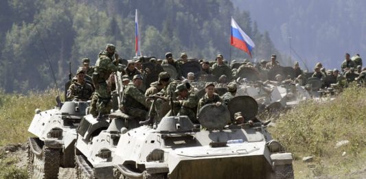 Війна чи розхитування України з середини: на що Кремль зробив ставку