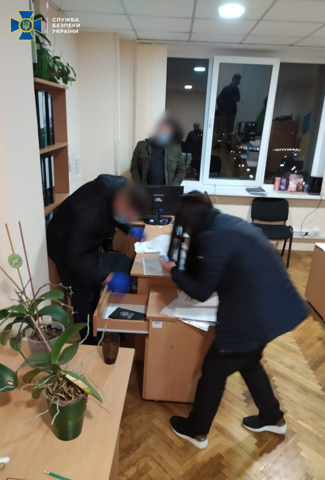 У Києві СБУ затримала прокурора та старшого інспектора поліції за вимагання хабара