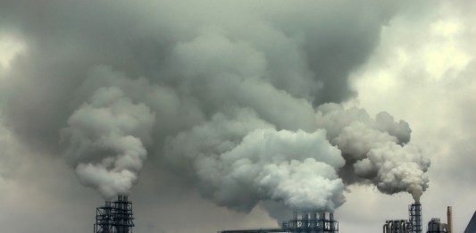 В РФ установлен новый рекорд по выбросам в атмосферу: самые «грязные» регионы