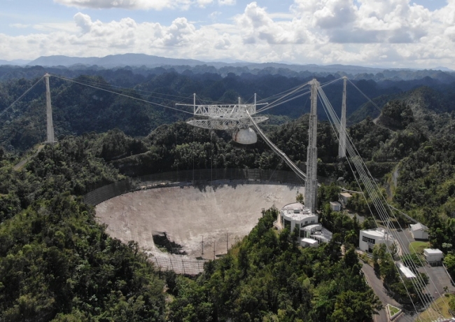 Получивший новые повреждения радиотелескоп Аресибо прекратит работу