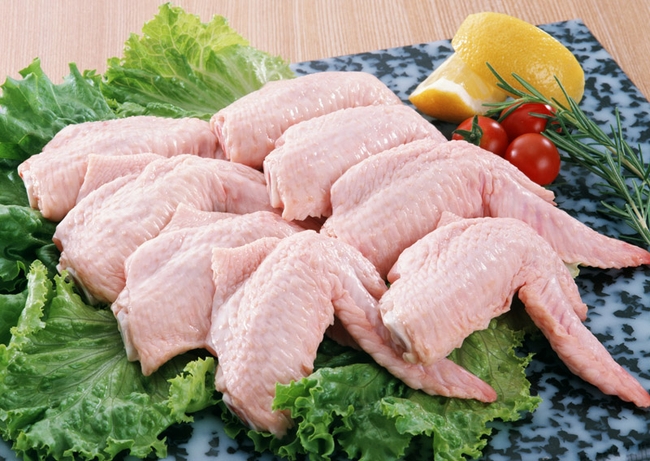 Сальмонелла в курятине: в Харькове изымут опасное мясо
