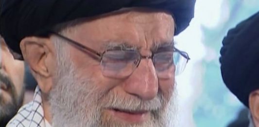 Twitter заблокировал аккаунт лидера Ирана Али Хаменеи: названа причина