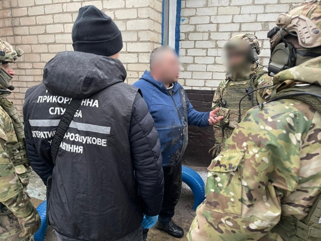 На Харківщині затримали організаторів незаконного переправлення осіб через державний кордон