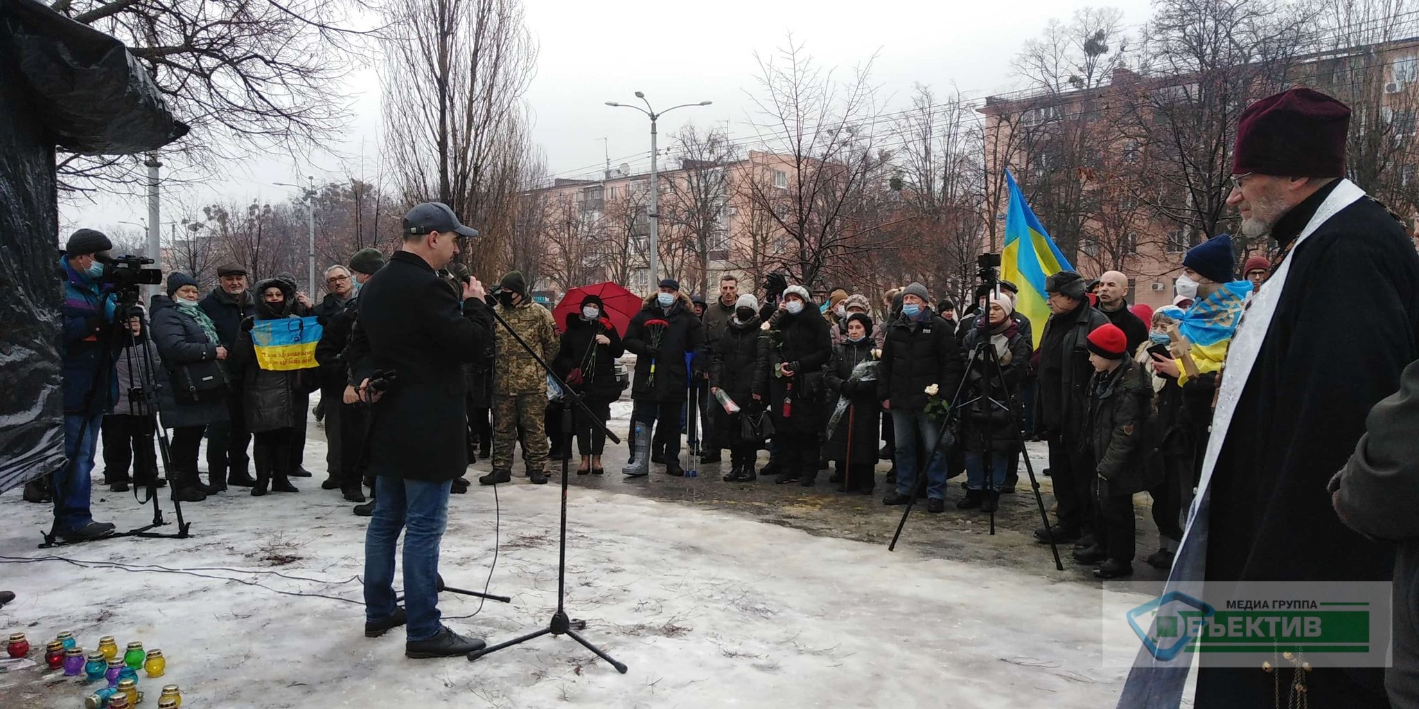 Боль и отчаянье: В Харькове вспоминают теракт 2015 года (ФОТО)