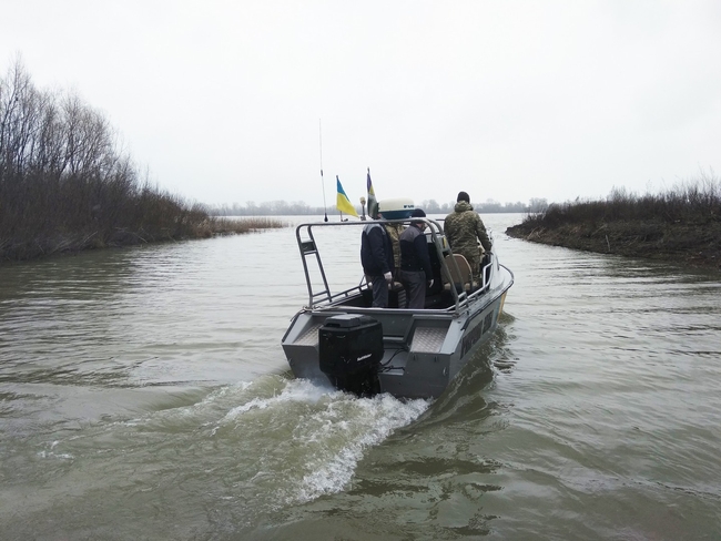 Прикордонники України та Румунії відновили спільні патрулювання державного кордону на річці Дунай