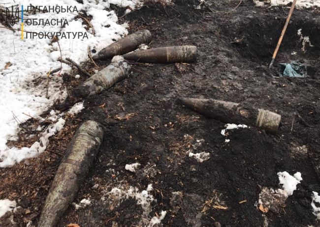 Мешканець Луганщини влаштував «сховище» снарядів біля будинку культури