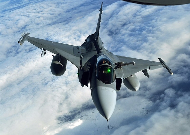 Україна запропонувала Бразилії розробити авіаційні ракети для винищувачів Gripen