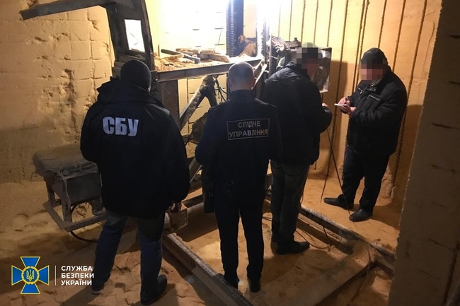 На Одещині СБУ викрила масштабний нелегальний видобуток корисних копалин