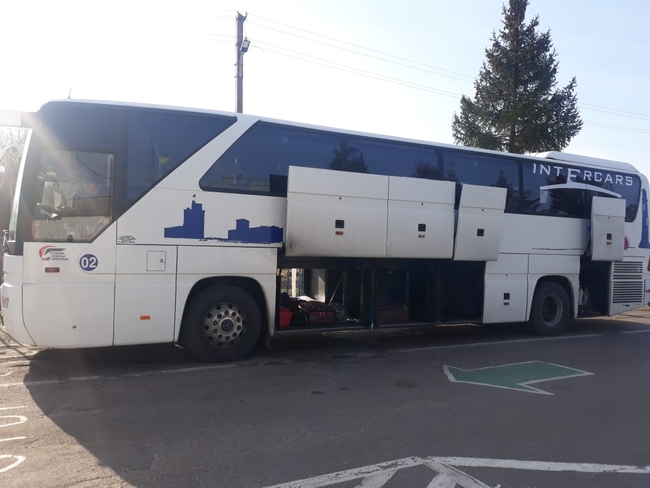Усі пасажири автобуса з Білорусі мали підроблені результати ПЛР-тестів