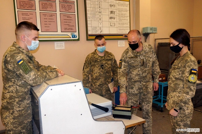 Харківські військові метрологи озброюють курсантів новими вміннями